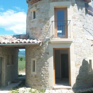 https://le-mas-des-lavandes.fr-provencehotel.com
