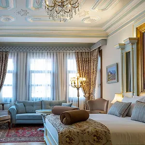 ortakoy-hotel.istanbul-turkeyhotels.com/