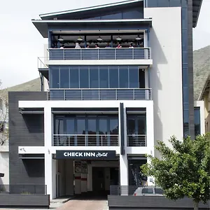 Check 2* Cape Town